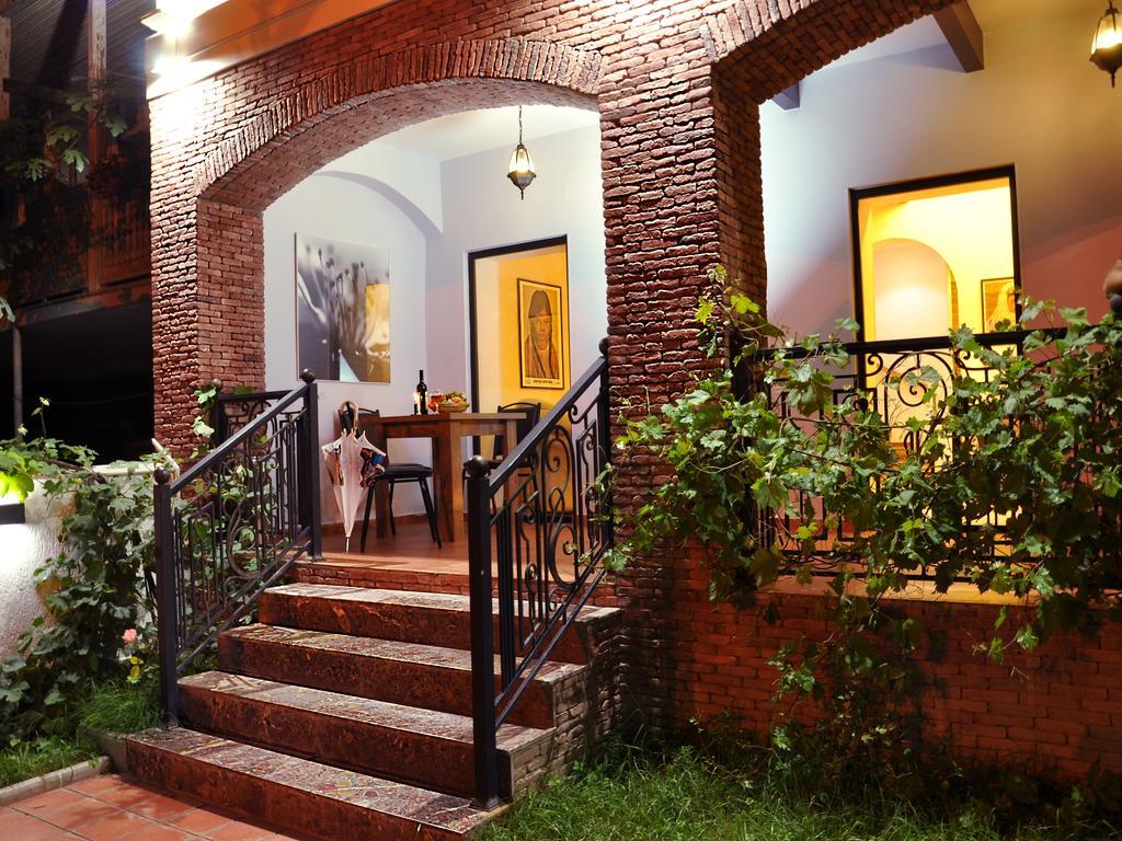 Hotel Frida Tbilisi Bagian luar foto