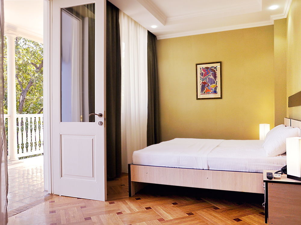 Hotel Frida Tbilisi Bagian luar foto