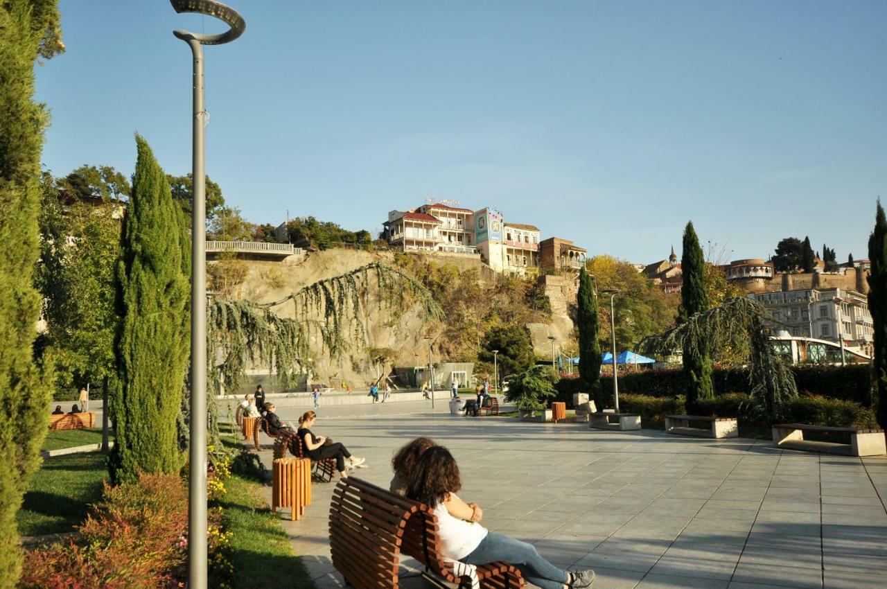Hotel Frida Tbilisi Bagian luar foto